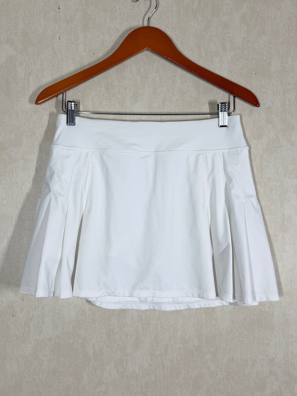 Athleta Women’s Speed Skort Golf Tennis Leg Hem Gripper in White M